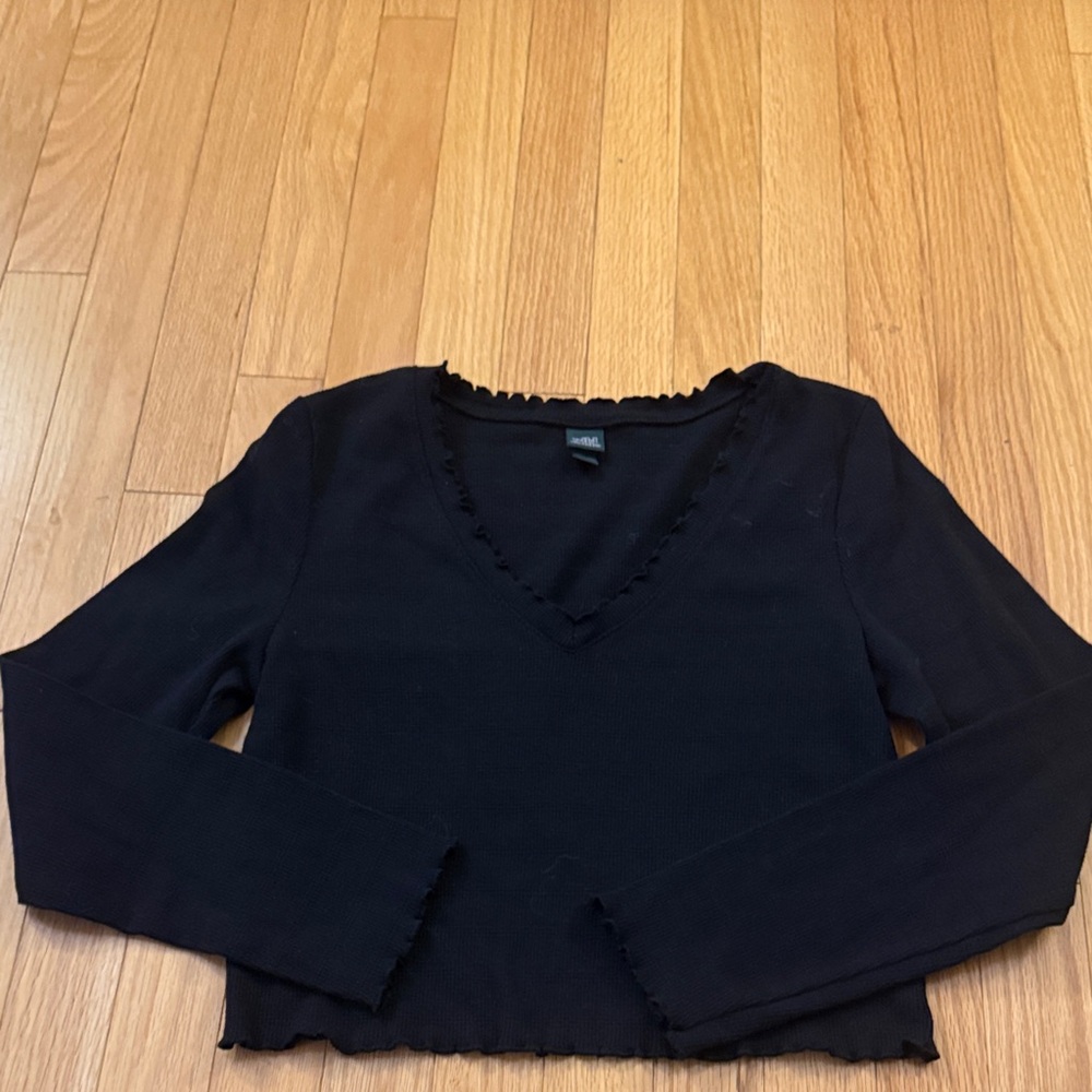 Wild Fable Black V-Neck Long Sleeve Top